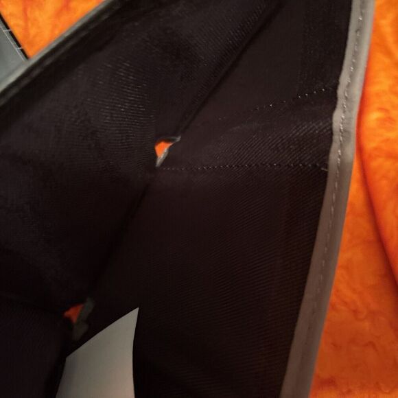 Geoffrey Beene Genuine Black Leather Men’s Trifold Wallet. New In Box - Picture 7 of 7